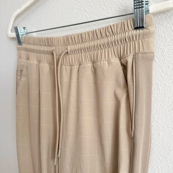 Athleta Brooklyn Textured Jogger in Windowpane Silt Size 2 - Picture 8 of 11